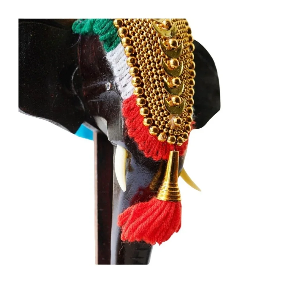 Handcrafted wooden elephant‎ head with nettipattam with pen holder Kerala 6